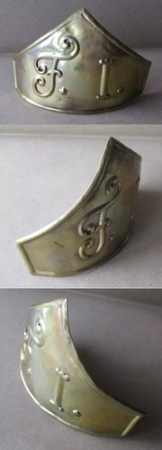 Plaque casque - plaque,